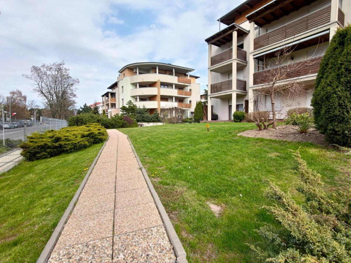 Komfortowy Apartament Dwupokojowy Z Tarasem I Garaz Устка Екстер'єр фото